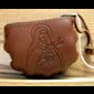 Étui à chapelet en cuir tressé Sainte Thérèse