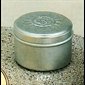 Boîte à hosties en aluminium 2" (5 cm) Ht., 3 1/8" (8 cm) D.