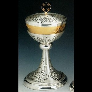 Ciboire 9.25" (23.5 cm) Ht., 4.75" (12 cm) Diam.