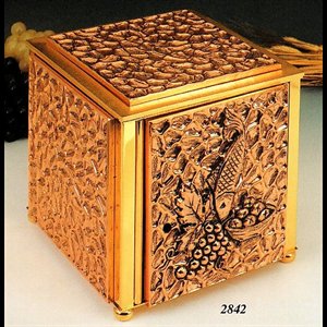 Tabernacle 9" x 9" x 8 5/8" h. (23 x 23 x 22 h. cm) Bronze