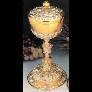Ciboire 12.25" (31 cm) Ht., Coupe 5.5" (14 cm) Diam.