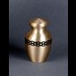 Petite urne commémorative en laiton 3 1/4 x 2 x 2