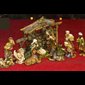 Chrismas crib 3" resin / 13-pc + stable
