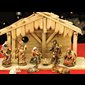 Crèche de Noel 4" résine / 9 mcx + étable 15" x 9 1/2"