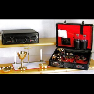 Travel Mass Kit 9" x 12 1/4" x 3 1/2" (23 x 31 x 9 cm)