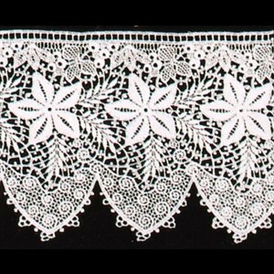 Embroidered Lace #723 / yard (6 1/2" wide)