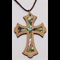 Pendentif croix 1 7/8'' et corde fabriqué en terre Sainte