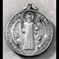 Pendentif médaille Saint Benoit étain argenté et chaîne 27''