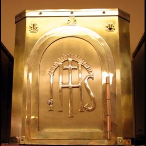 Tabernacle 19'' high x 17'' large x 17'' deep